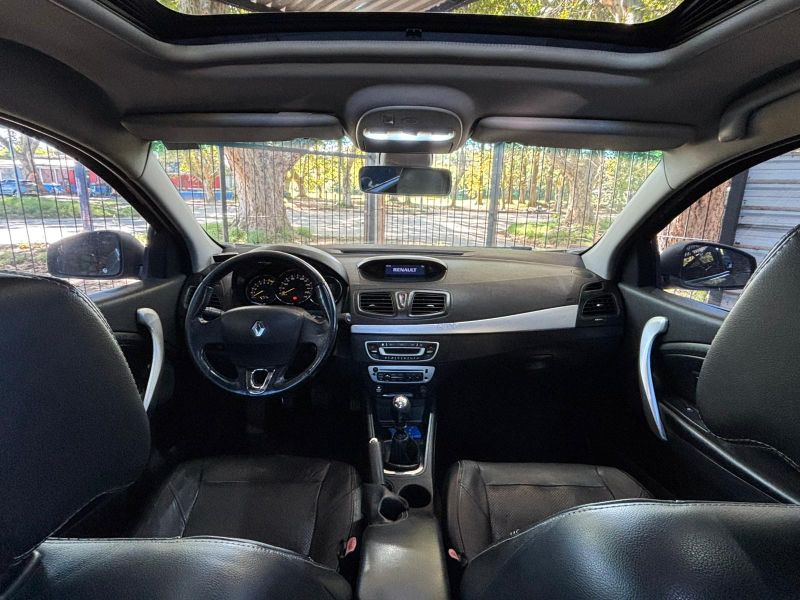 Renault Fluence foto 8