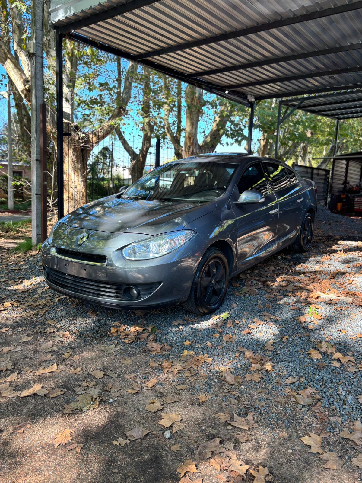 Renault Fluence foto 1