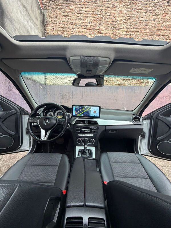 Mercedes Benz C200 w204 foto 6