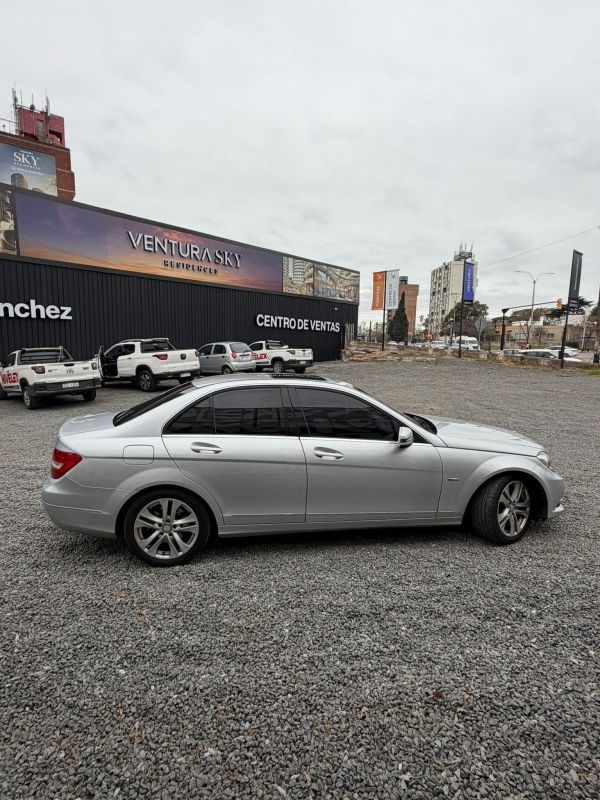 Mercedes Benz C200 w204 foto 5