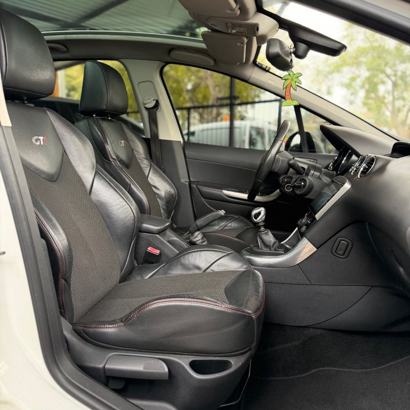 Peugeot 308 foto 8