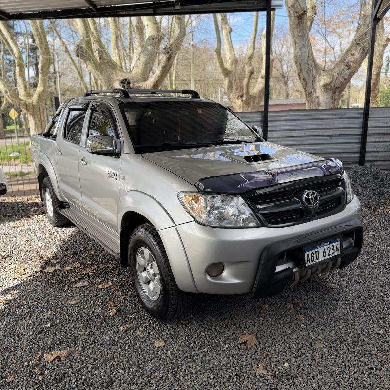 Toyota Hilux foto 3